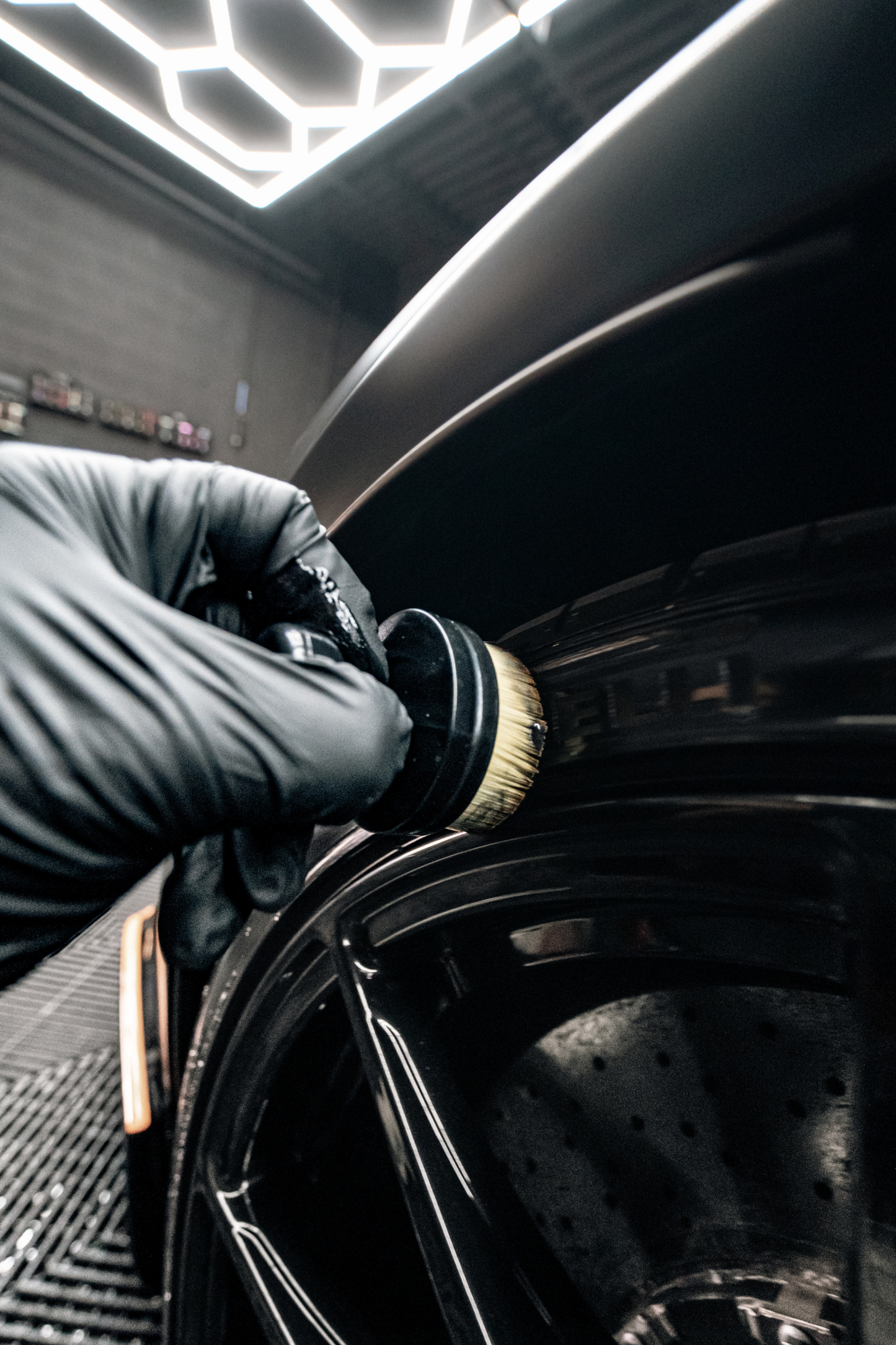 BLACKLINE® TIRE APPLICATOR BRUSH